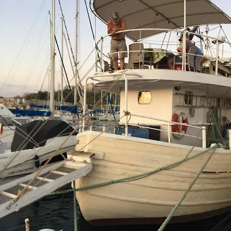 Msv Sunrise Botel